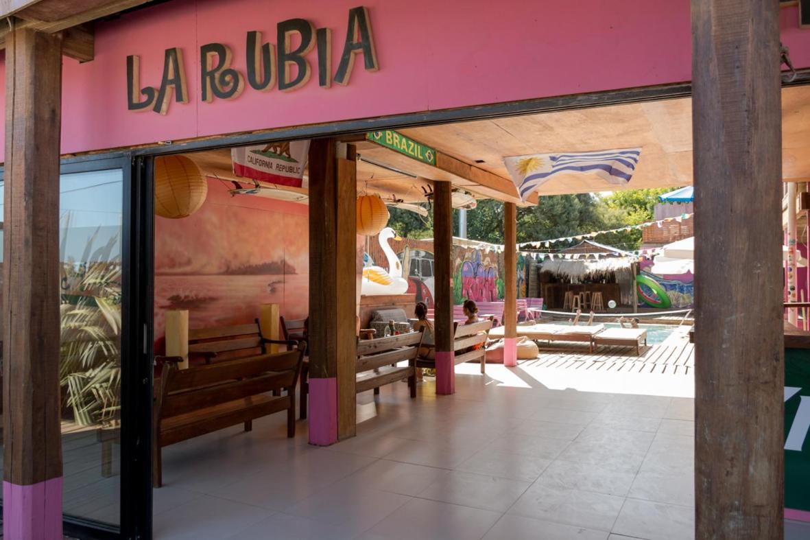 La Rubia Hostel ลาเปเดรรา ภายนอก รูปภาพ