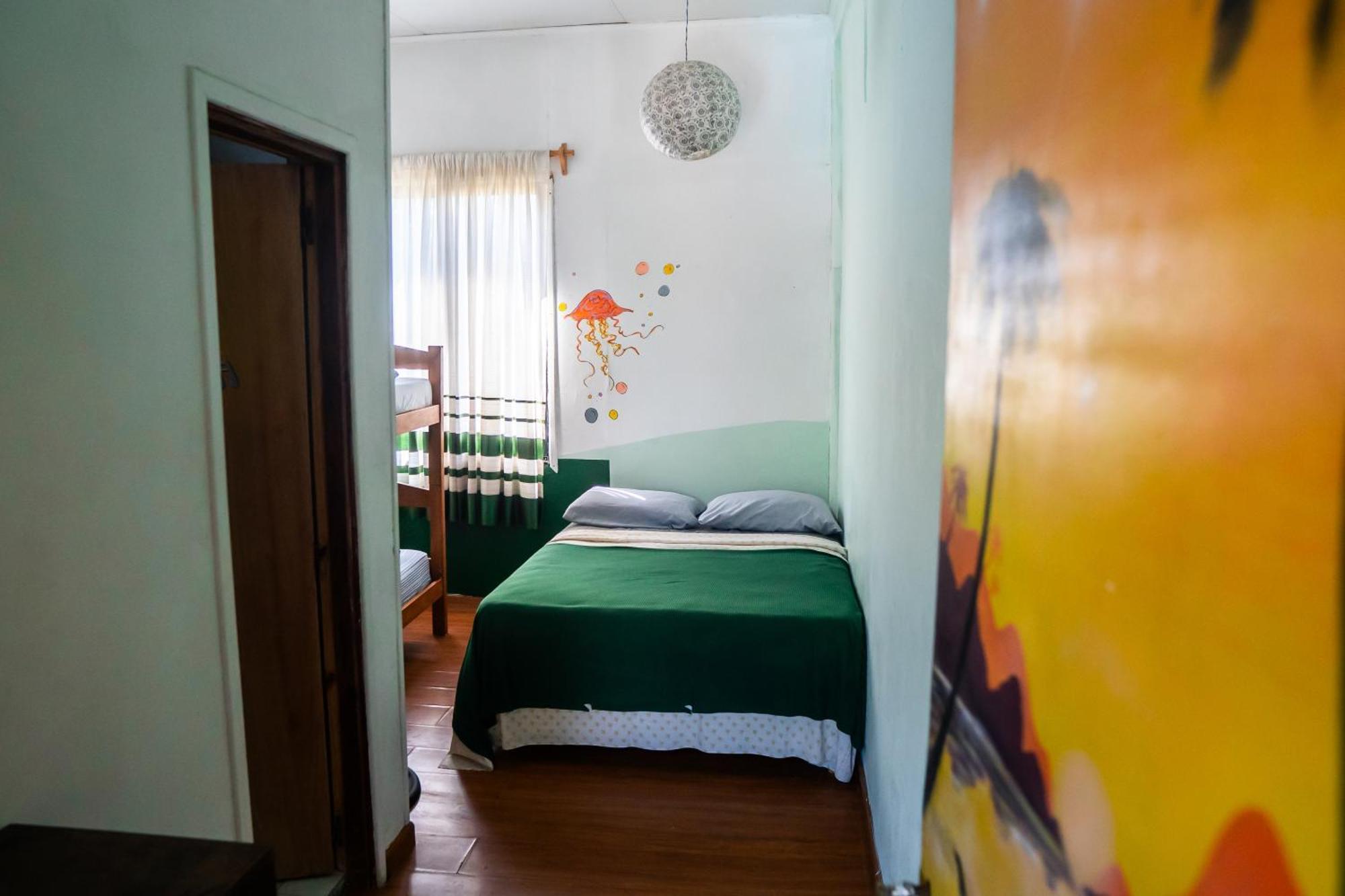 La Rubia Hostel ลาเปเดรรา ภายนอก รูปภาพ