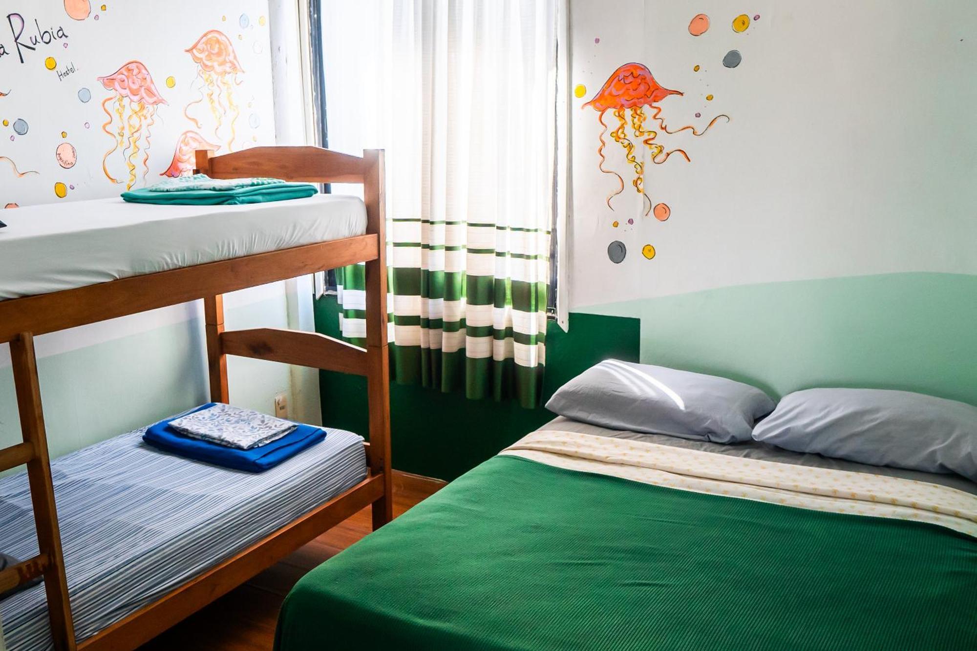 La Rubia Hostel ลาเปเดรรา ภายนอก รูปภาพ
